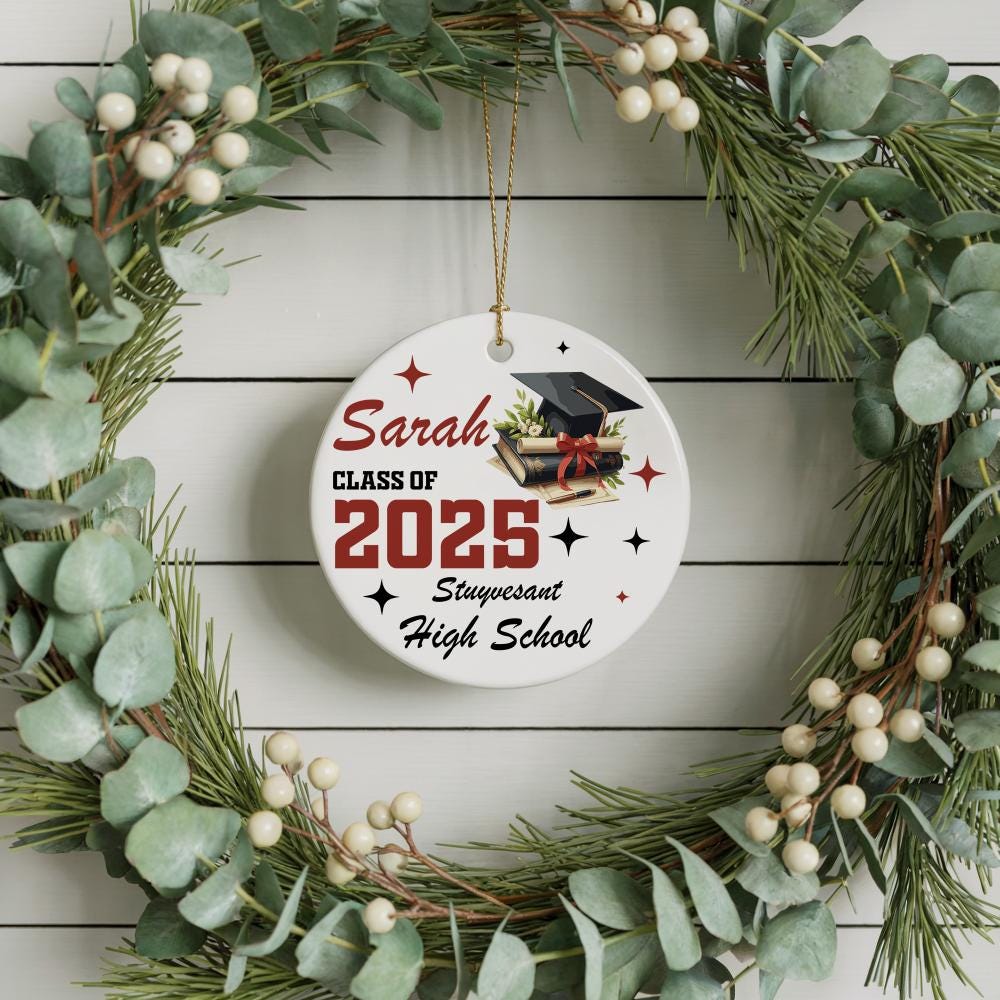 Personalized Christmas Graduation Ornament 2025, Custom Name Cap Christmas Keepsake