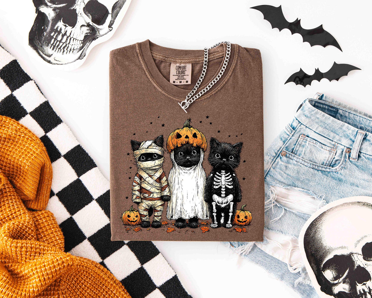 Black Cats Halloween Comfort Colors® Shirt, Retro Boo Crew T-shirt, Spooky Season Pumpkin Tee, Spooky Vibes Gift, Halloween Trip Crewneck