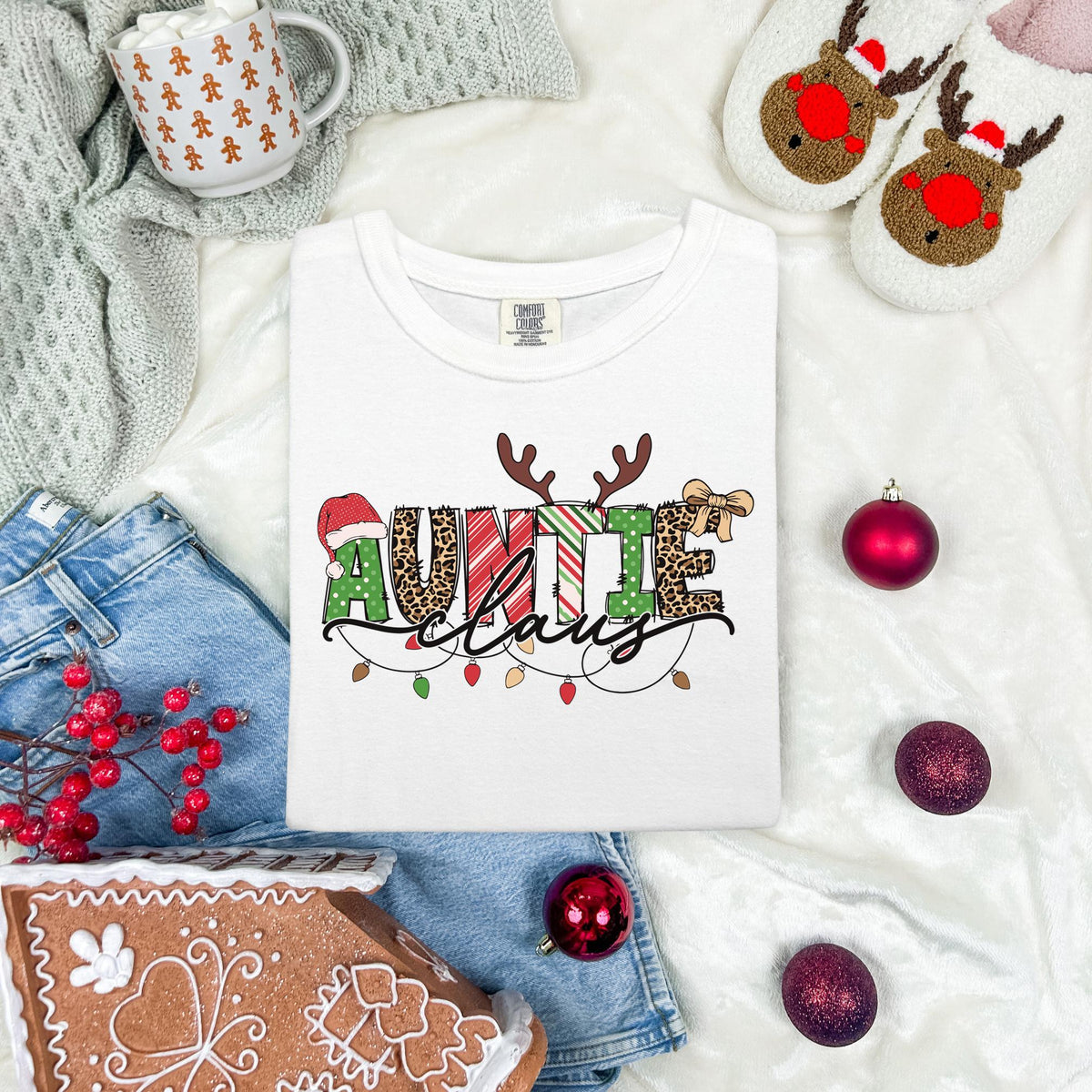 Auntie Clause Christmas Comfort Colors® T-Shirt, Leopard Print Design Preppy Aunts Xmas Shirt, Funny Christmas Family Gathering Crewneck