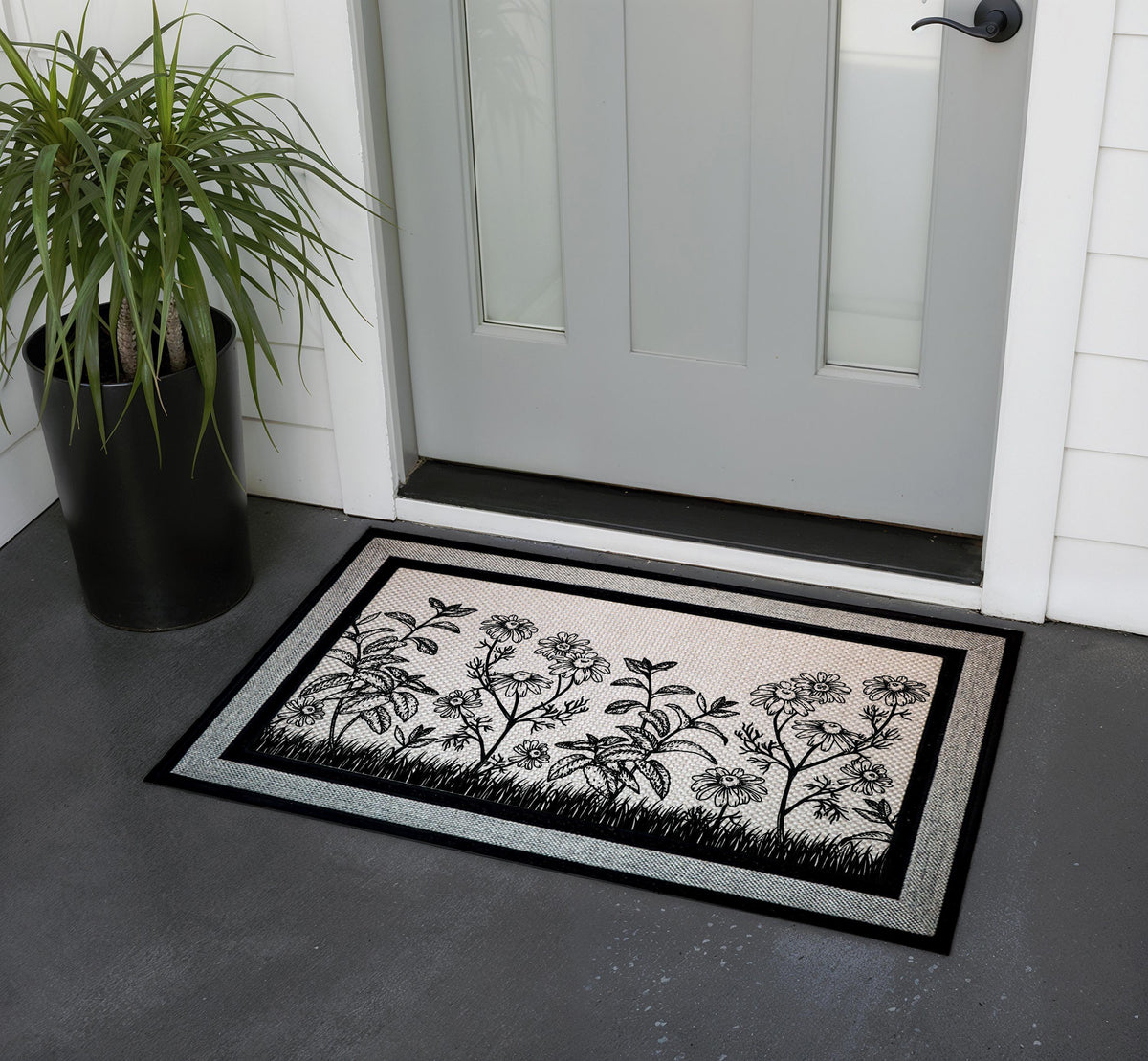 Black and White Daisy Welcome Mat, Wildflower Garden Doormat