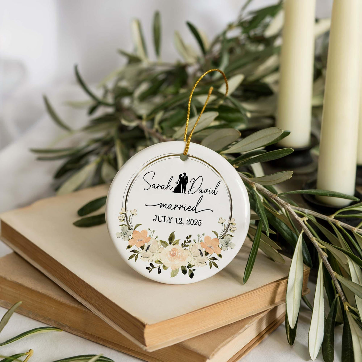 Personalized Floral Married Ornament, Custom Name & Date Wedding Keepsake, Newlyweds Home Decor