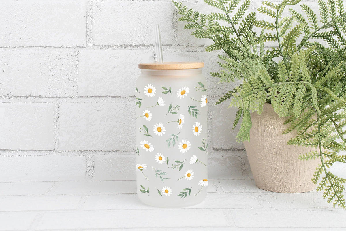 Daisy Glass Tumbler, Nature Lover Eco Friendly Cup, Floral Iced Coffee Glass Cup