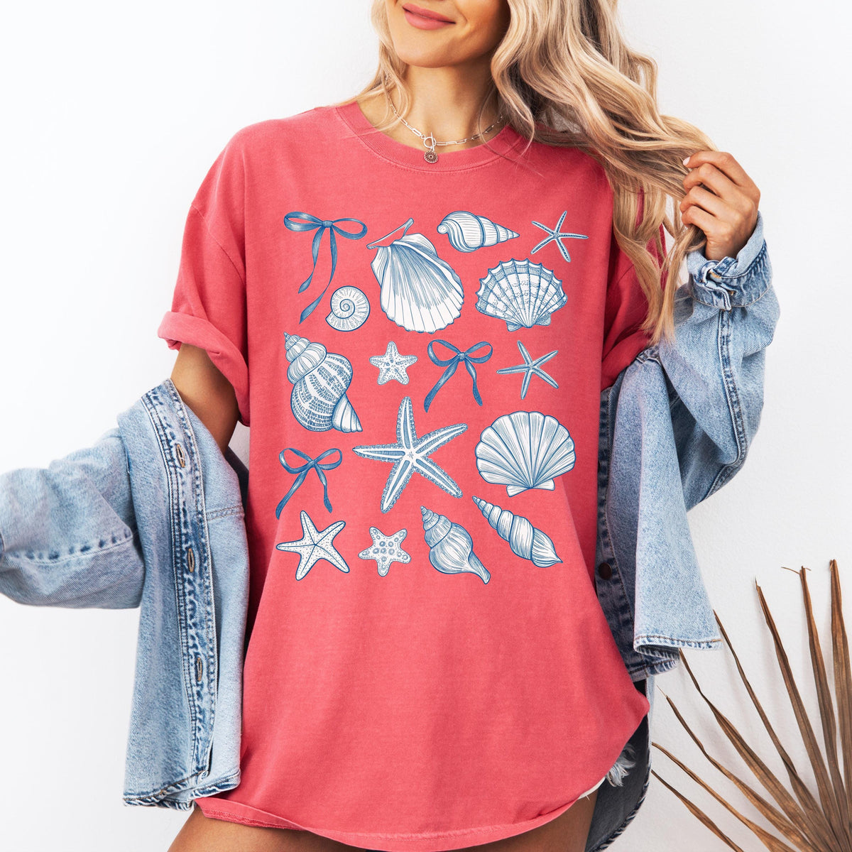 Comfort Colors® T-shirt, Seashell Coquette Bow Shirt, Starfish Seashell Tee, Beach Lover Crewneck, Cute Coastal Top, Summer Vacation Tee