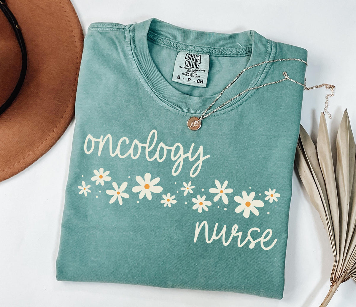 Oncology Nurse Comfort Colors® Shirt, Floral Cancer Nurse T-shirt, Daisy Flowers Nursing Tee, Cancer Awareness Crewneck, ONC Graduation Gift