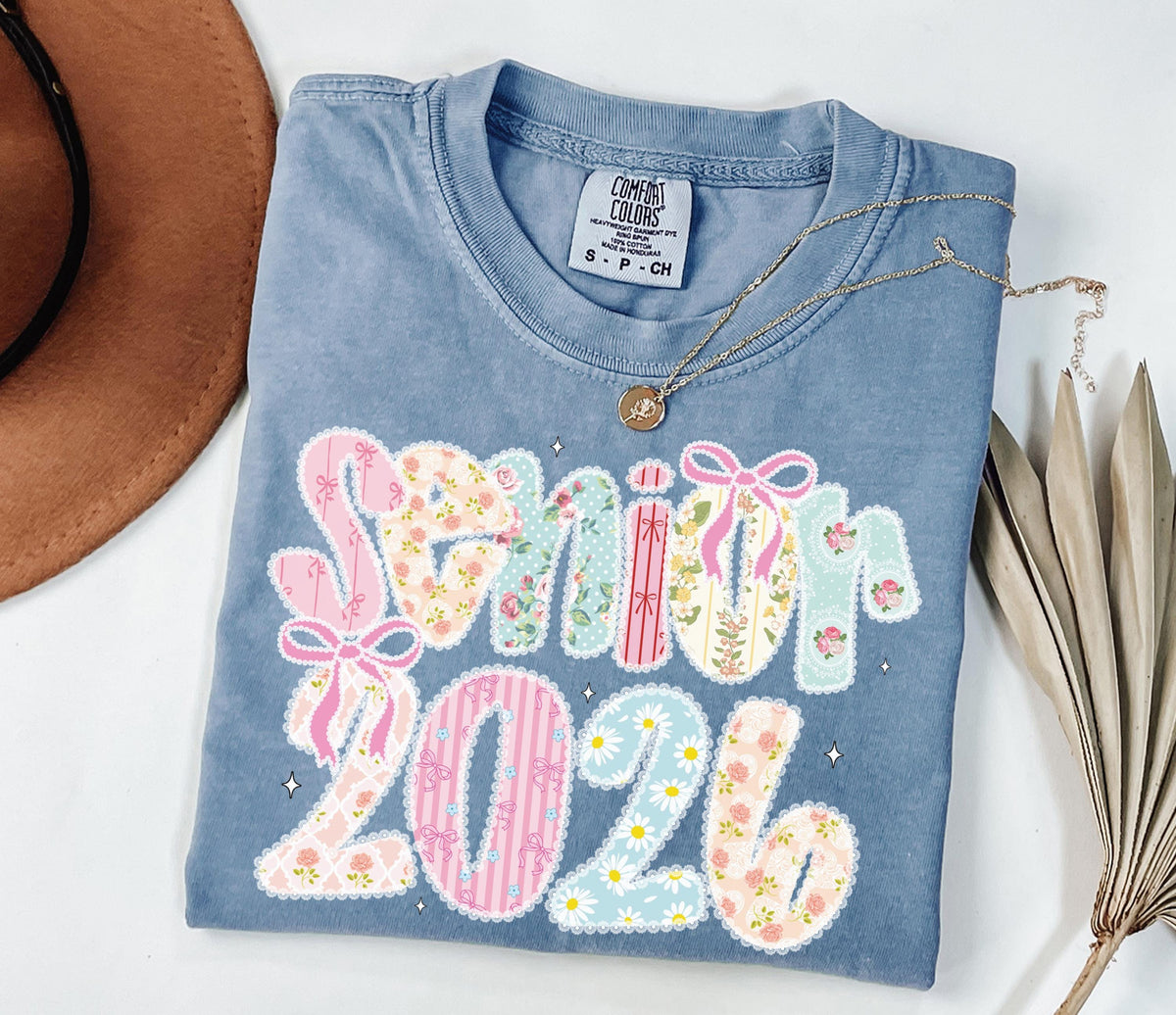 Comfort Colors® Senior 2026 Shirt, Coquette Graduate 2026 T-Shirt, Floral High School Senior Tees, Preppy Senior Tee, Graduation Gift