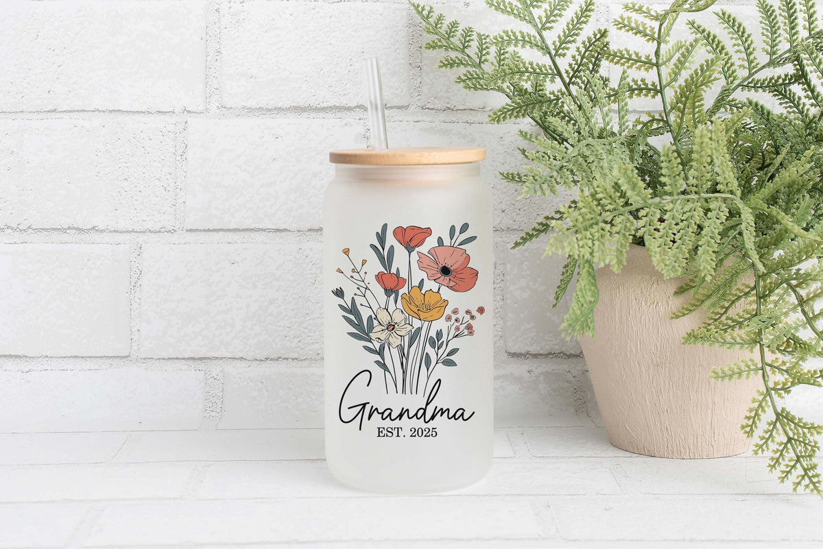 New Grandma Est. Year Can Glass Tumbler, Floral Pregnancy Reveal Gift