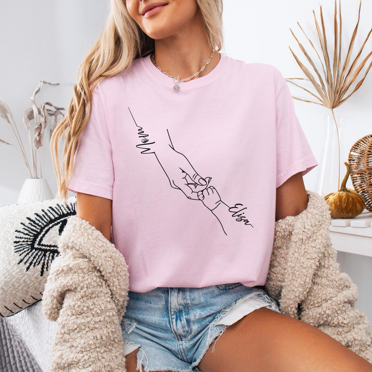 Personalized Mama Hand-Holding Graphic Shirt