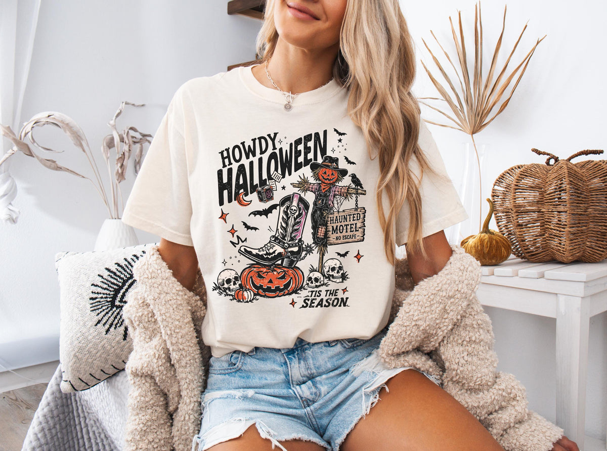 Comfort Colors® Halloween Pumpkin Shirt, Western Spooky Shirt, Cowgirl Halloween Ghost T-Shirt