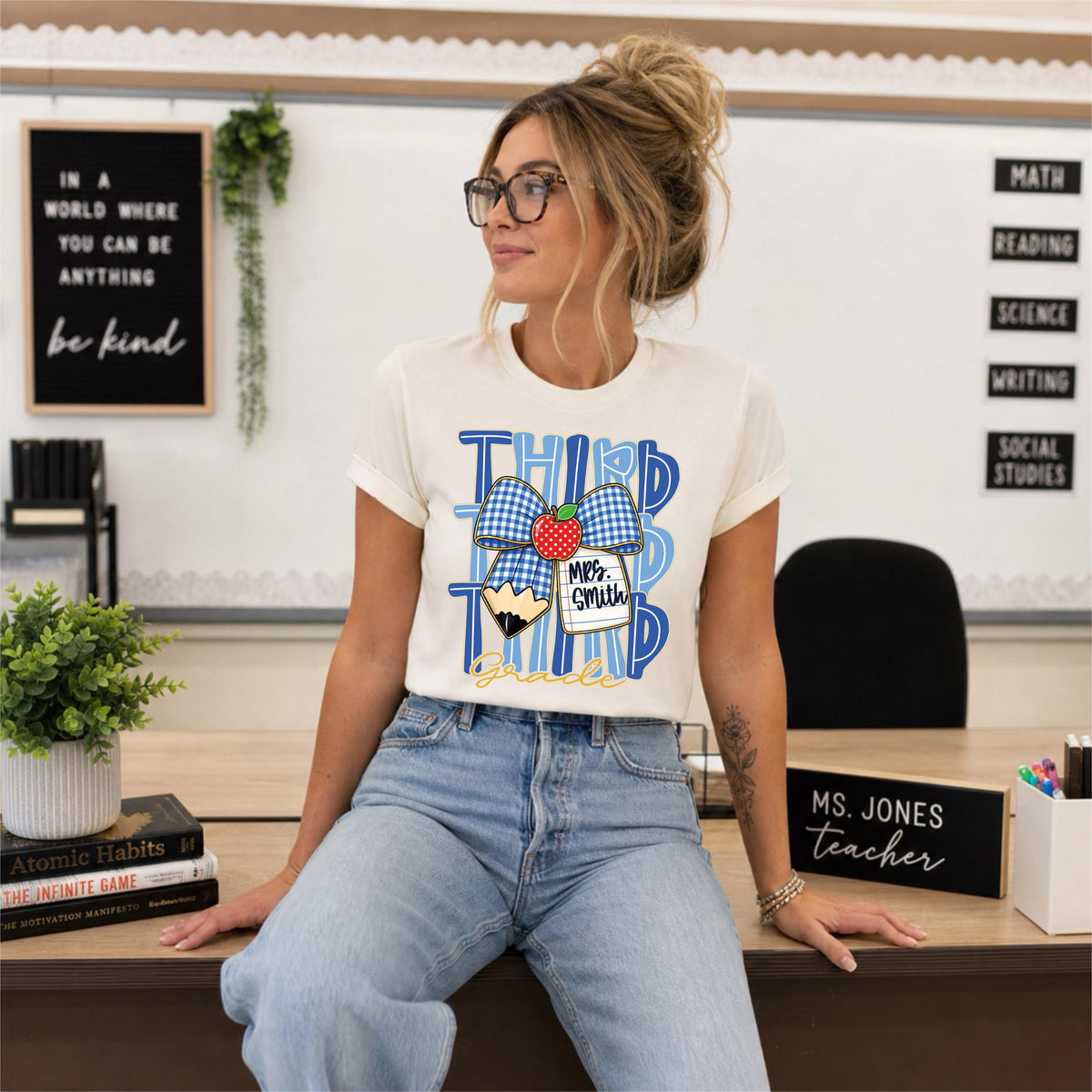 Coquette Bow Grade Level T-Shirt, Custom Back to School Shirts