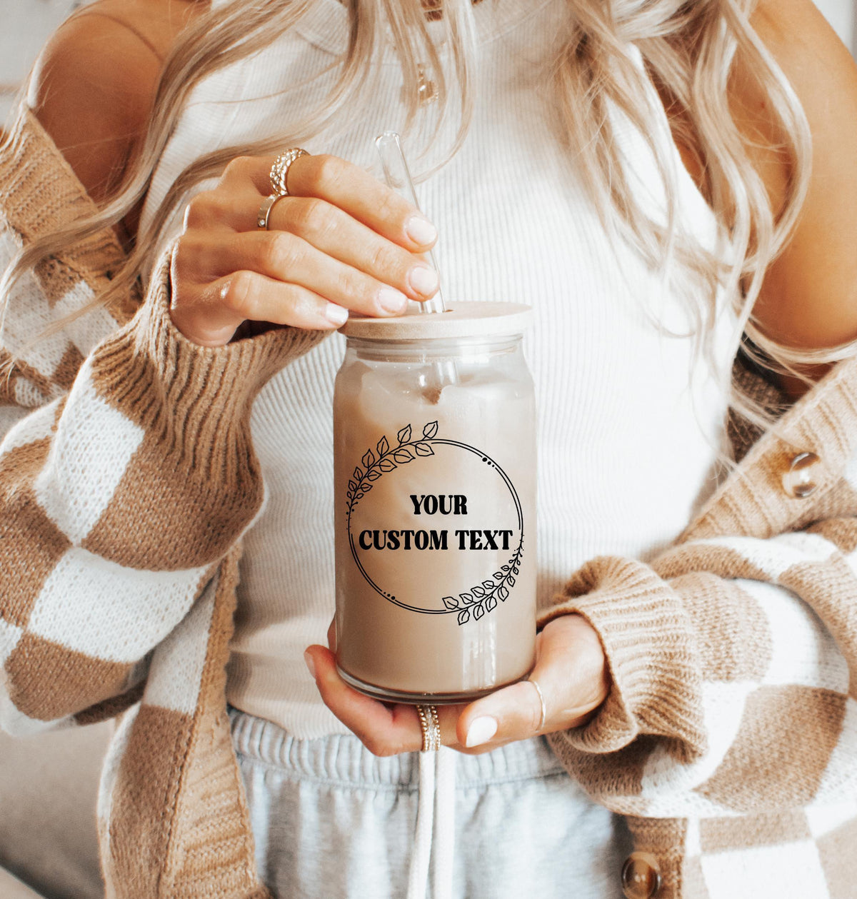 Personalized Floral Wreath Glass Can Cup