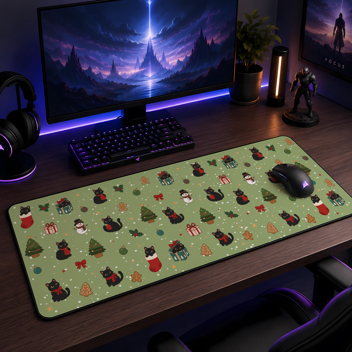 Black Cat Christmas Desk Mat, Holiday Gaming Mouse Pad (3mm Thick)