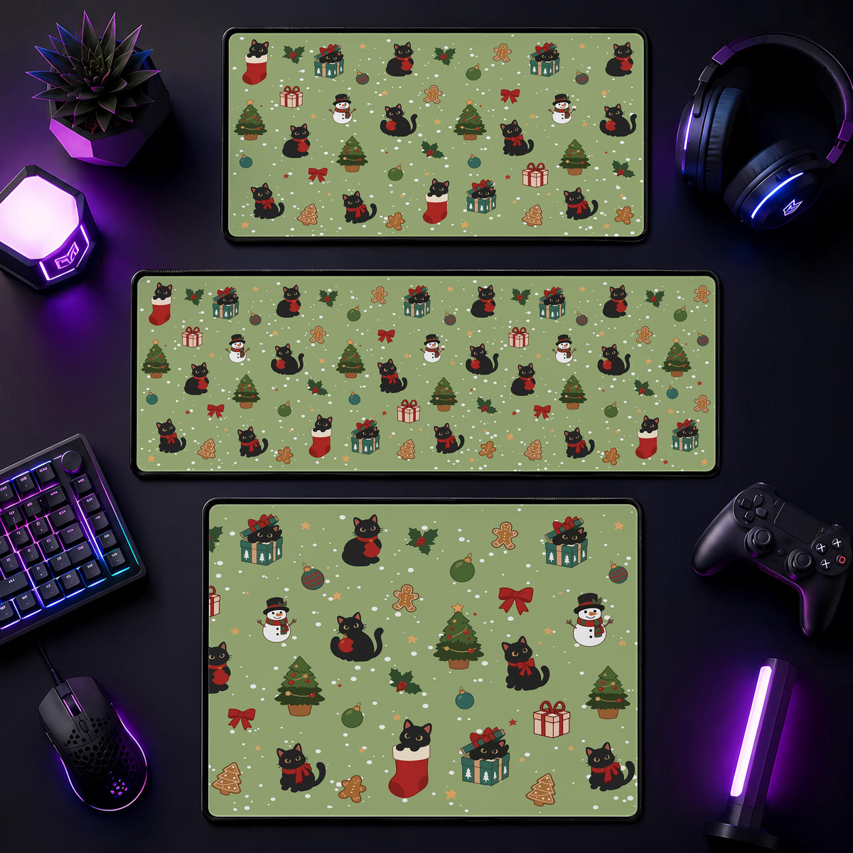 Black Cat Christmas Desk Mat, Holiday Gaming Mouse Pad (3mm Thick)