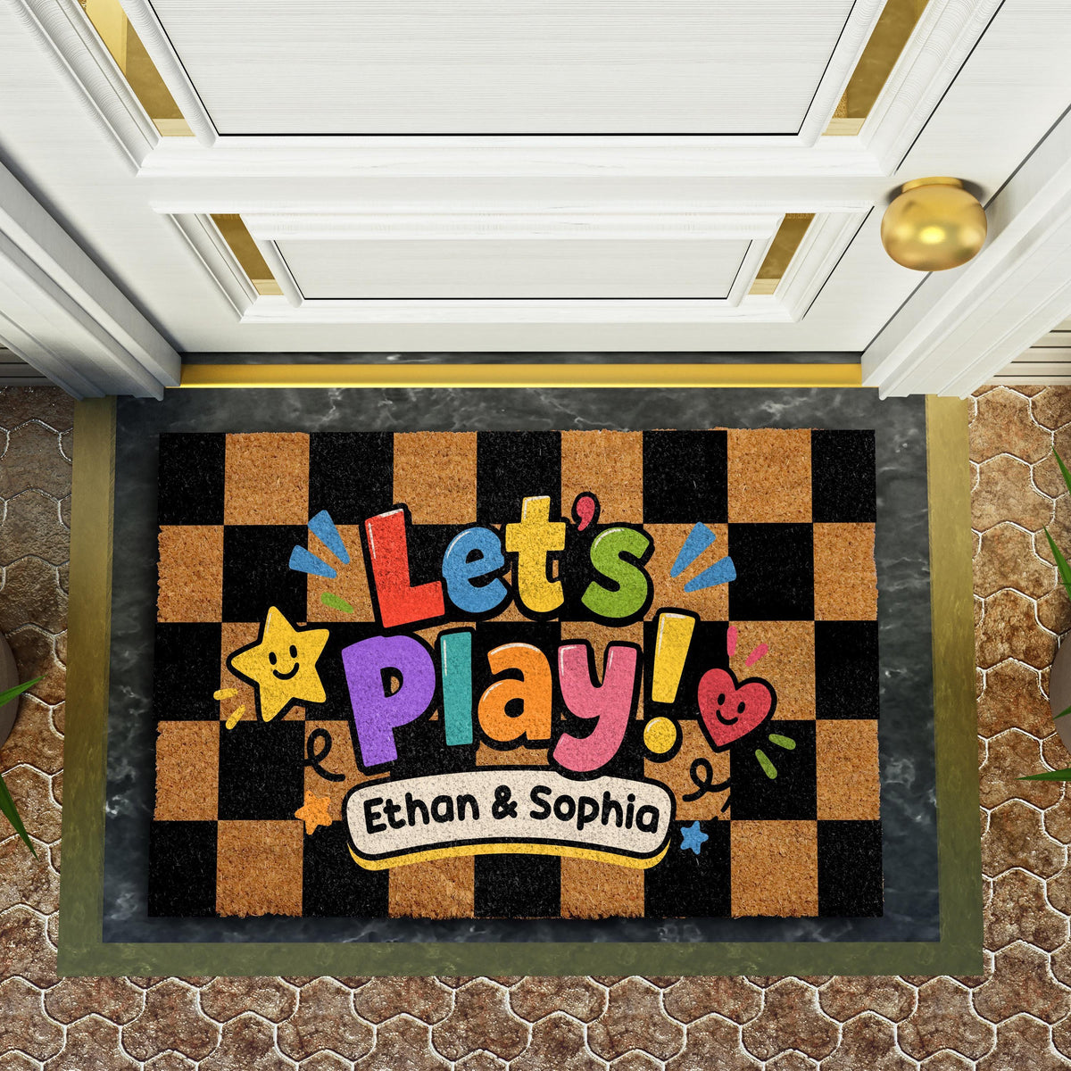 Checkered doormat with "Let’s play" lettering and personalized names