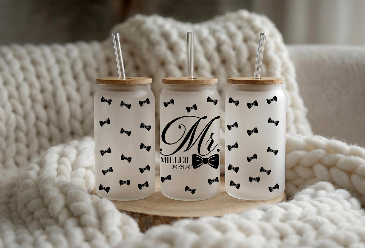 Personalized Mr and Mrs Glass Can Cup with Straw, Custom Wedding Date Beverage Cup, Bride & Groom Matching Gift, Newlyweds Drinkware