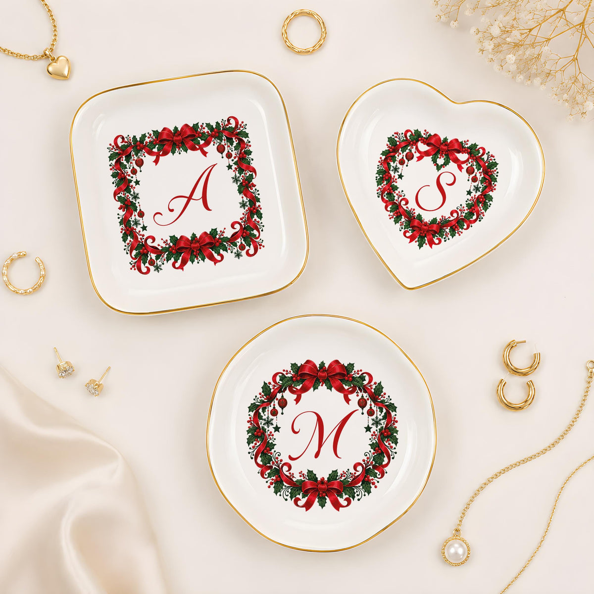 Personalized Christmas Wreath Trinket Tray, Custom Monogram Ring Dish