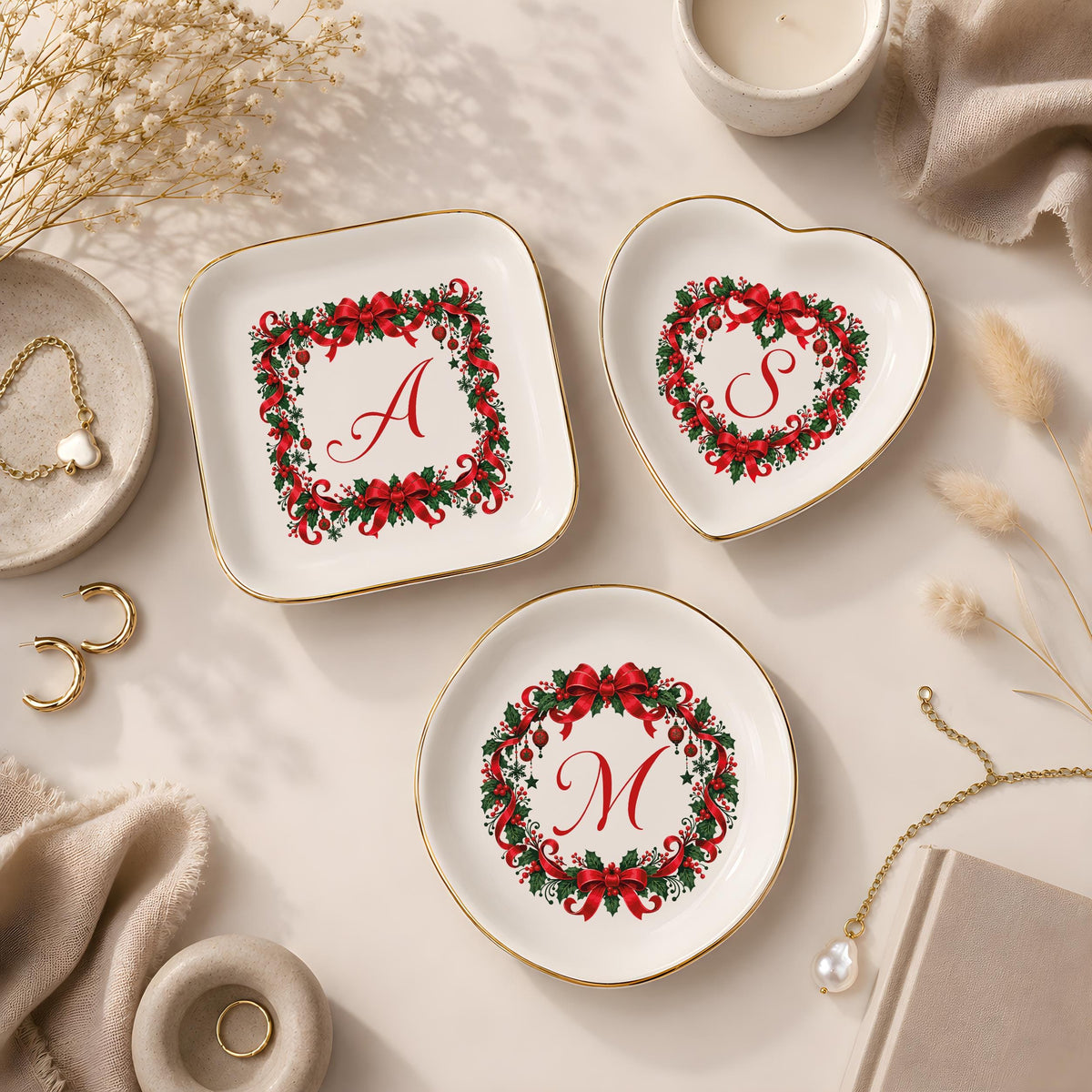 Personalized Christmas Wreath Trinket Tray, Custom Monogram Ring Dish